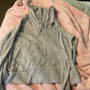 Gray kinda cropped fleece hoodie